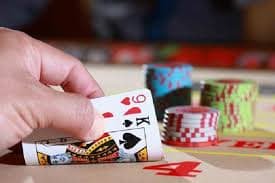 rr88d Sảnh game – giao diện slot online và table games trên điện thoại